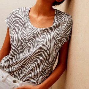 Linen Scoop-Neck T-Shirt